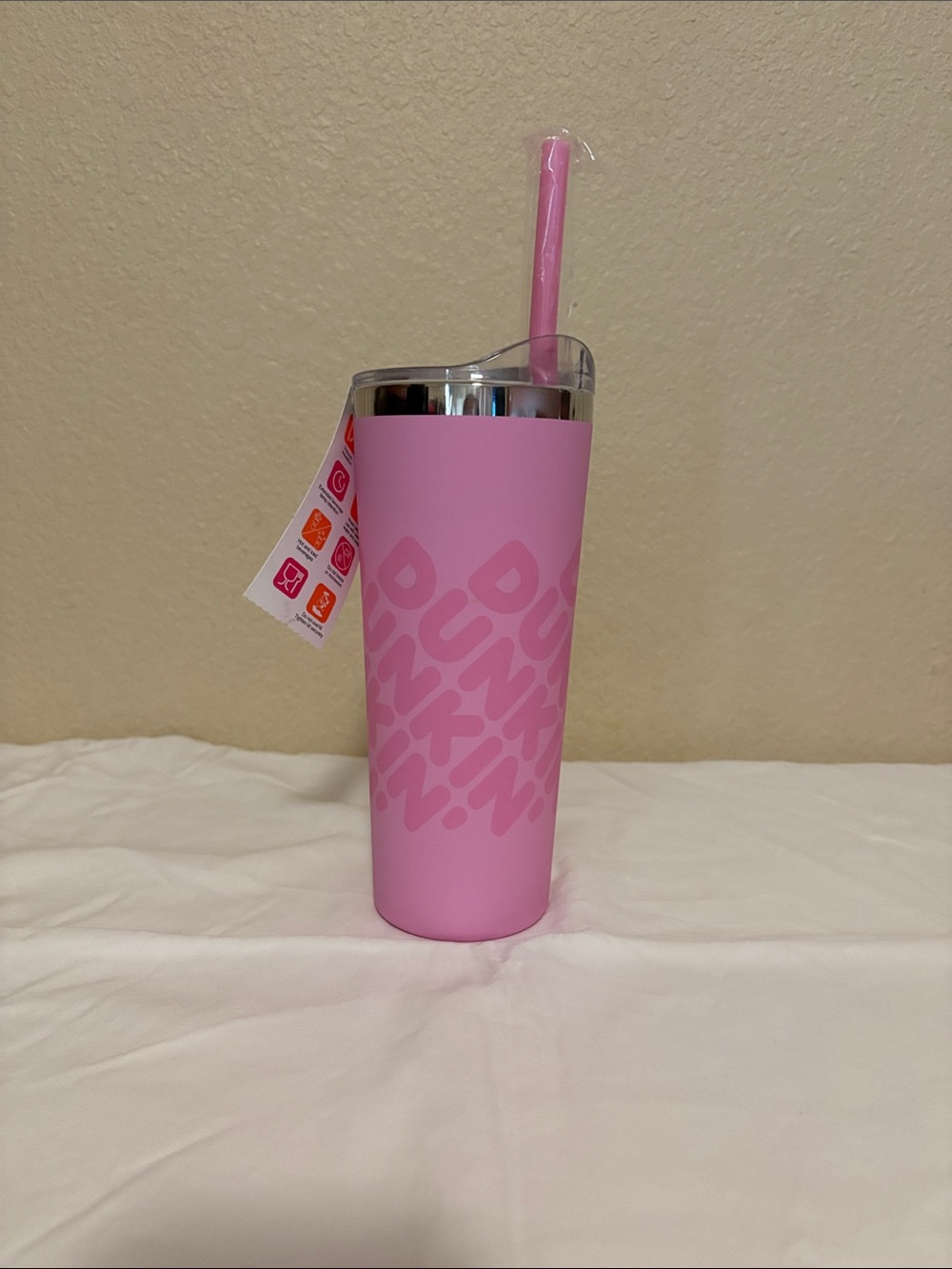 Dunkin' 20 oz Pink Stainless Steel Travel Tumbler Logo Twist Lid & Straw NWT